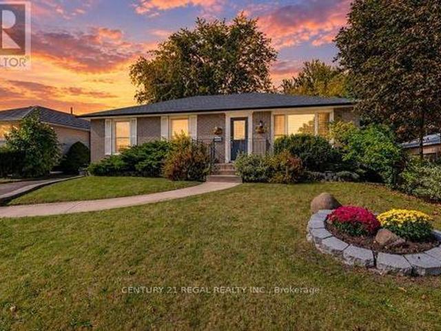 House for sale in Brampton, Golden Horseshoe