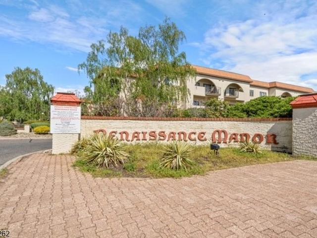 Condo for sale in Passaic, New Jersey