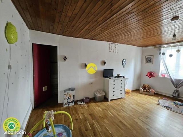 Appartement vente à Saint-Amand-Montrond, Nérondes