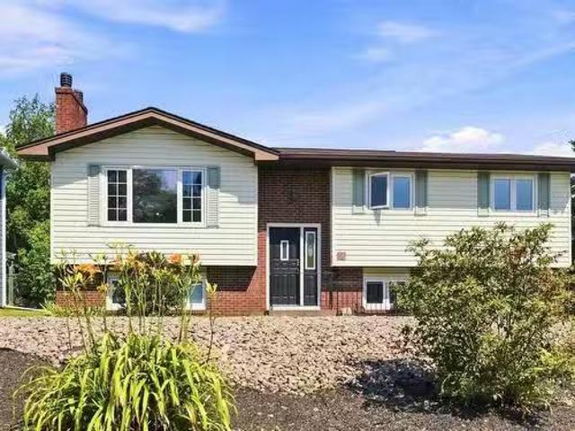 House for sale in Dartmouth, Nova Scotia