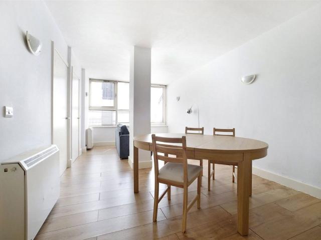 Apartment for rent in St. George in the East, Greater London