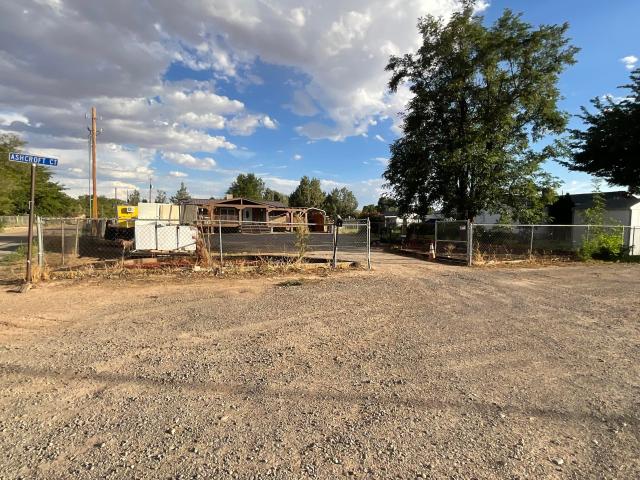 House for sale in Peralta, New Mexico