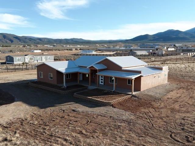 House for sale in Ranchos De Taos, New Mexico