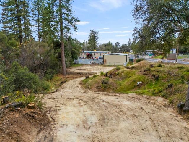 Land for sale in Big Oak Flat, California