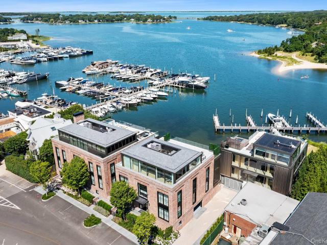 House for sale in Wainscott, New York