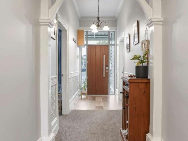 House for sale in Otakou