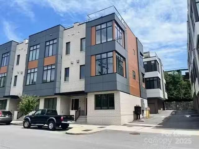 House for rent in Asheville