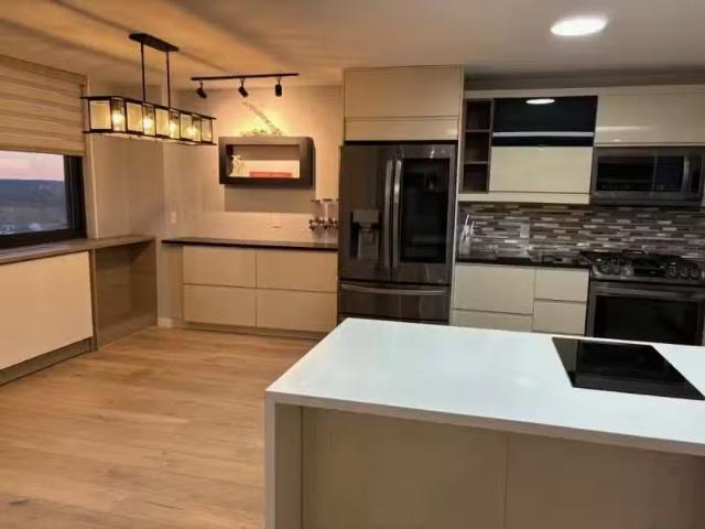 Apartment for rent in Bayside