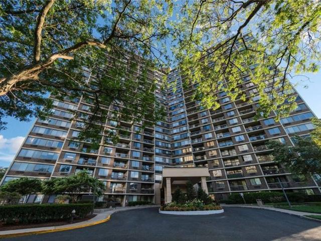 Condo for sale in Queens, Arverne