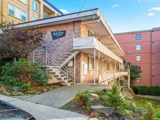 Condo for rent in Seattle