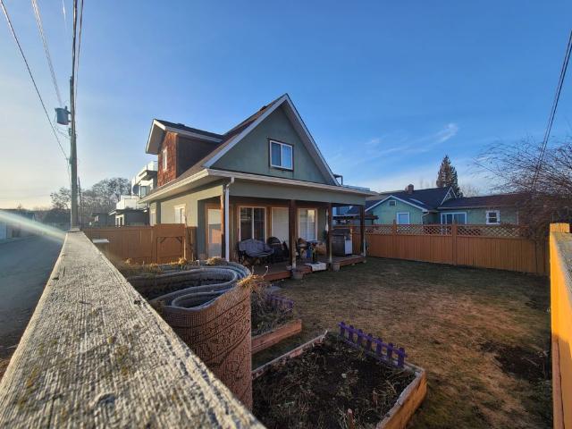 House for rent in Winfield, British Columbia