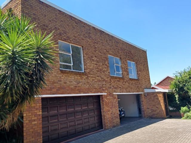 Apartment for rent in Lyndhurst, Johannesburg