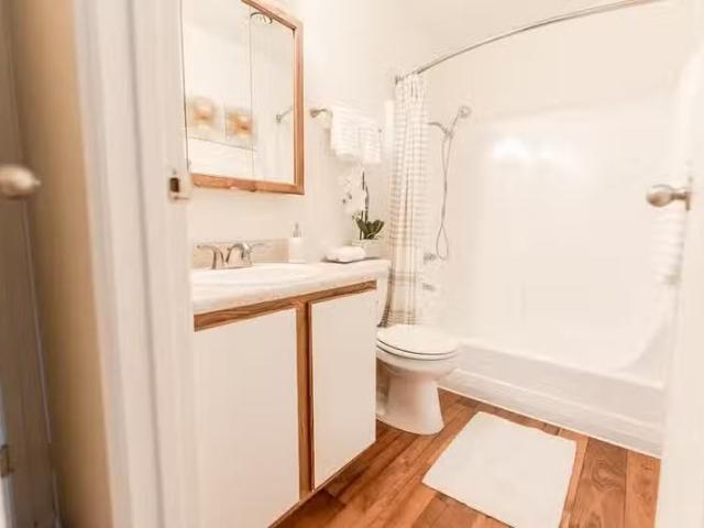 Condo for sale in Tacoma Condo for sale in Tacoma