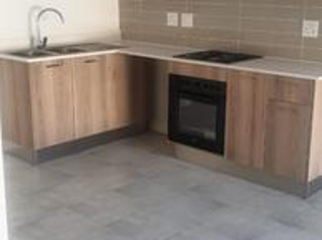 Apartment for rent in Temperance Town, City of Cape Town