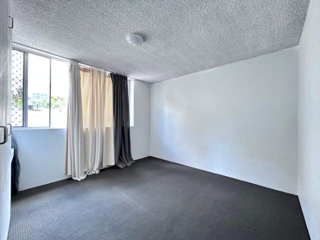 Apartment for rent in St Lucia, Greater Brisbane