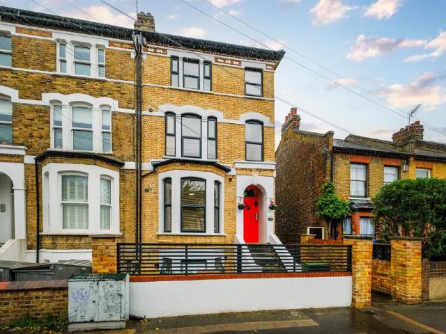 Flat for rent in Wanstead, Leytonstone