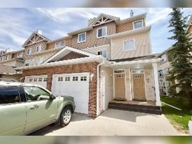 Townhouse for rent in Wedgewood, Alberta