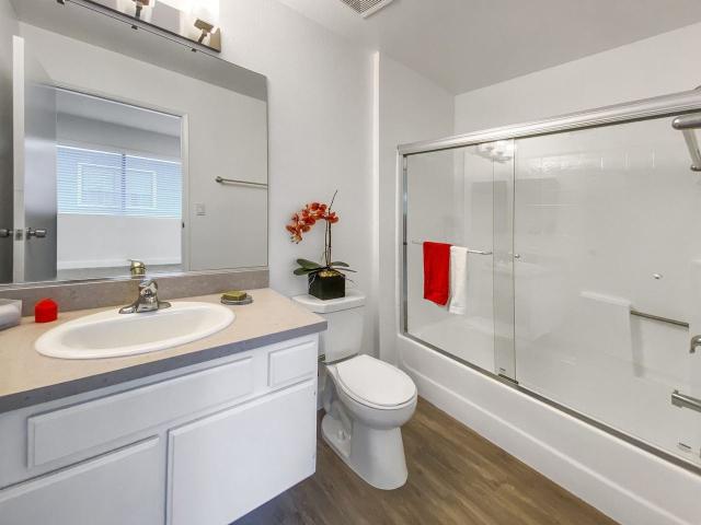 Apartment for rent in Glendale, California