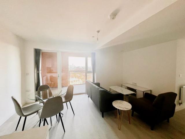 Apartment for rent in London Borough of Ealing, Greater London