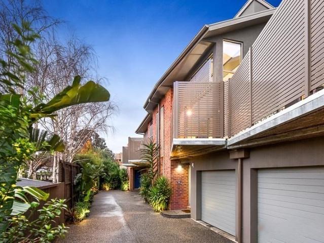 Townhouse for rent in St Kilda East, Melbourne