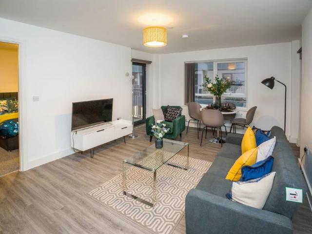Apartment for rent in Chinatown, Calderstones