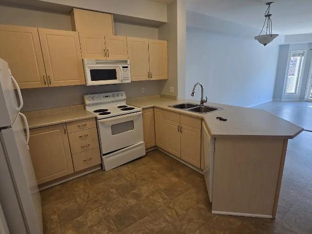 Condo for rent in Wedgewood, Alberta