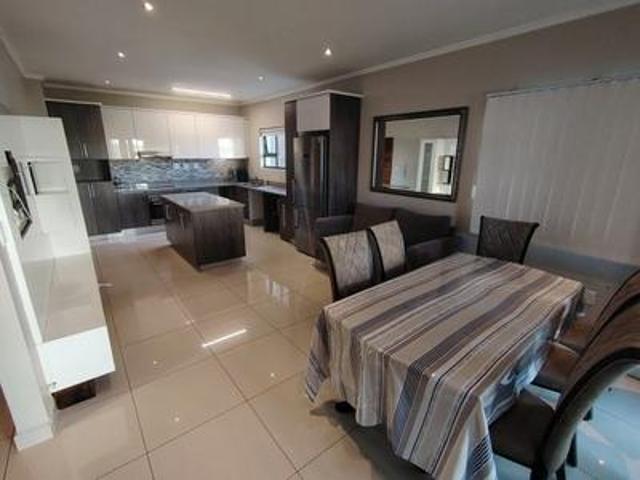 Apartment for sale in Umhlanga, Kwazulu-natal