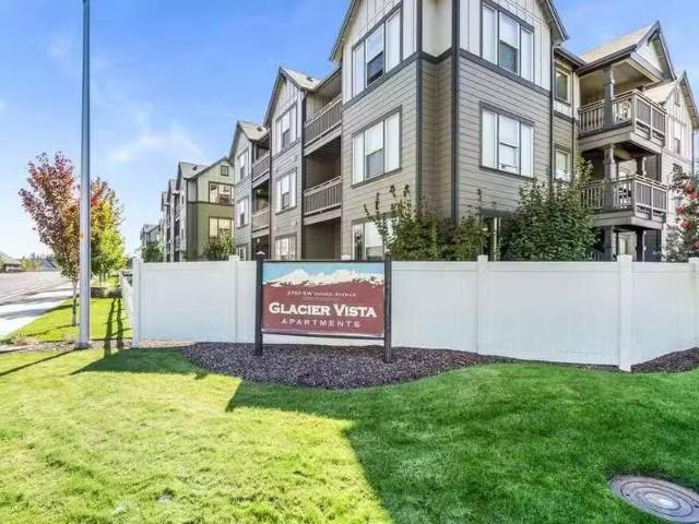 Condo for rent in Redmond