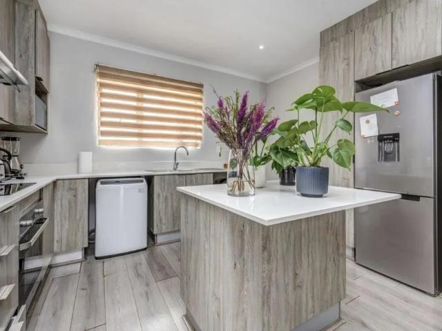 Apartment for sale in Vosloorus, Gauteng