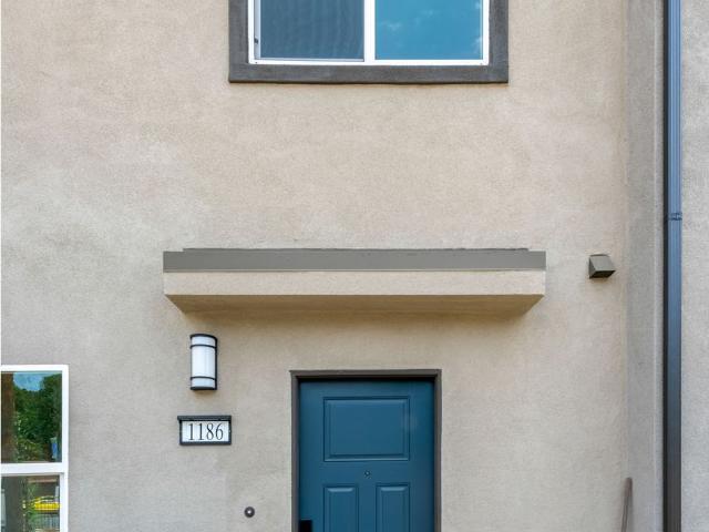 House for sale in Colton