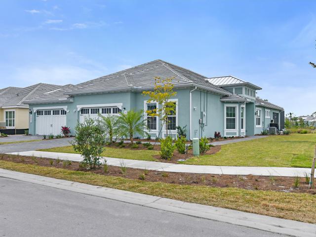 Duplex for sale in Naples