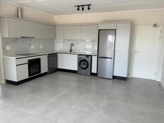 Apartment for rent in Blouberg, Western Cape