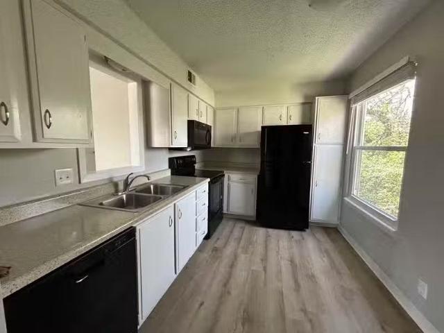 Condo for rent in Shawnee Mission Condo for rent in Shawnee Mission