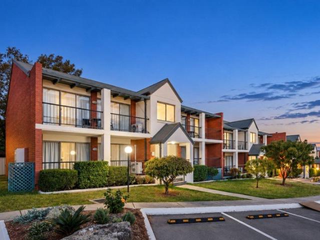 Apartment for sale in Piallamore, New South Wales