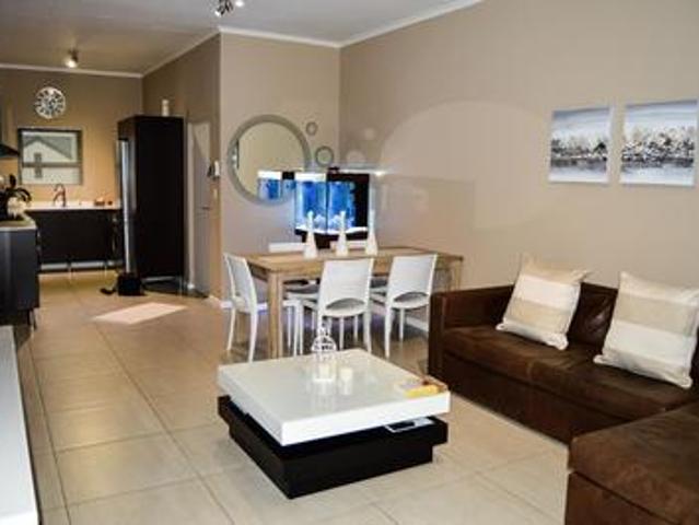 Apartment for sale in Johannesburg Ward 32, Johannesburg
