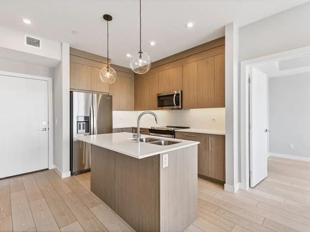 Condo for rent in Chestermere, Alberta