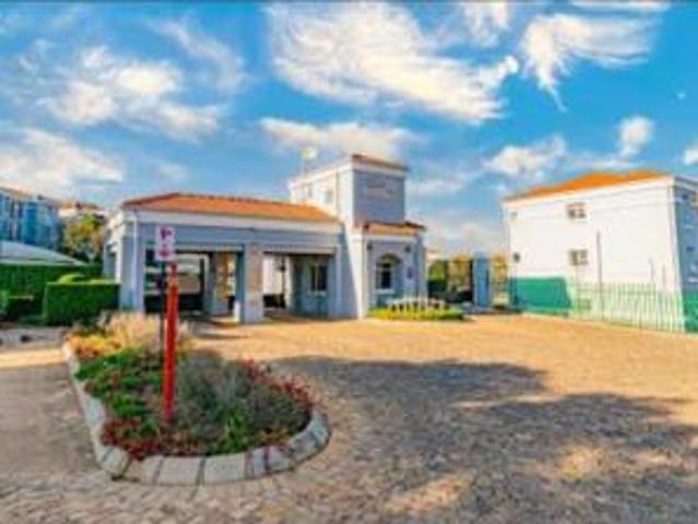 Apartment for sale in Vosloorus, Gauteng