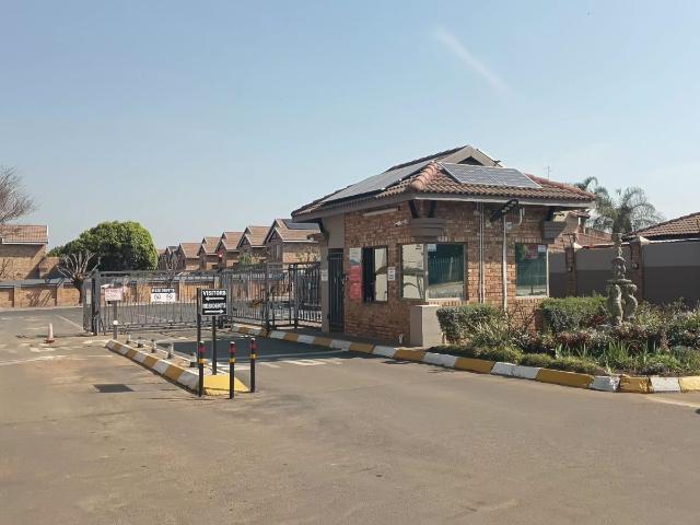 Apartment for rent in Sunair Park, City of Ekurhuleni Metropolitan Municipality