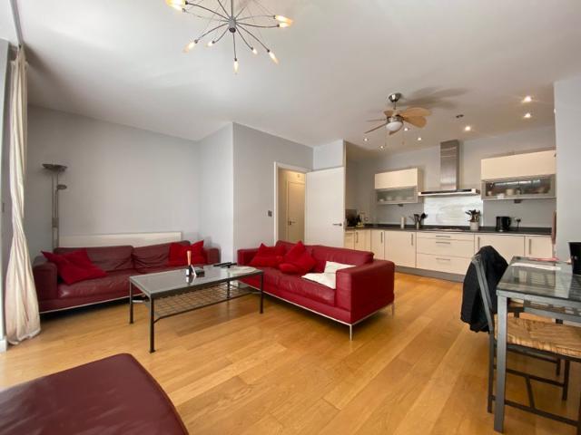 Apartment for rent in Battersea, Greater London