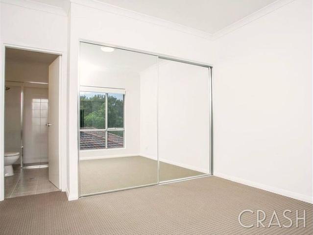 Apartment for rent in Cloverdale, Western Australia