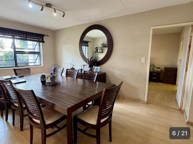 Apartment for rent in Atholl Gardens, Sandton