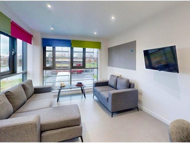 Room for rent in Granton Mains, Scotland