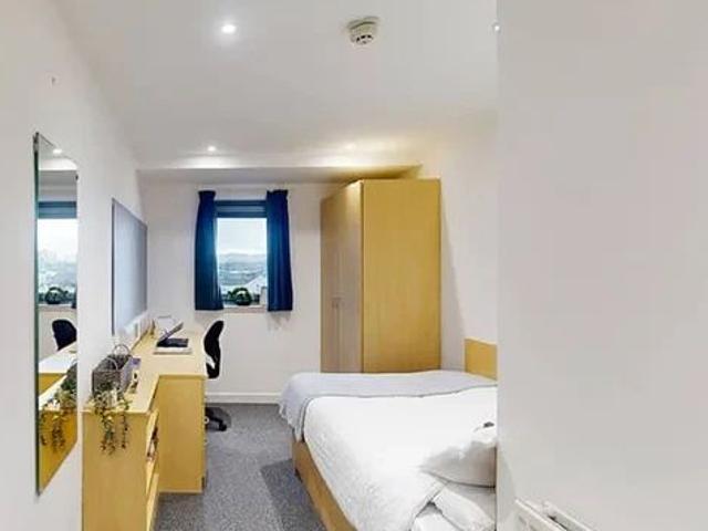 Room for rent in Granton Mains, Scotland