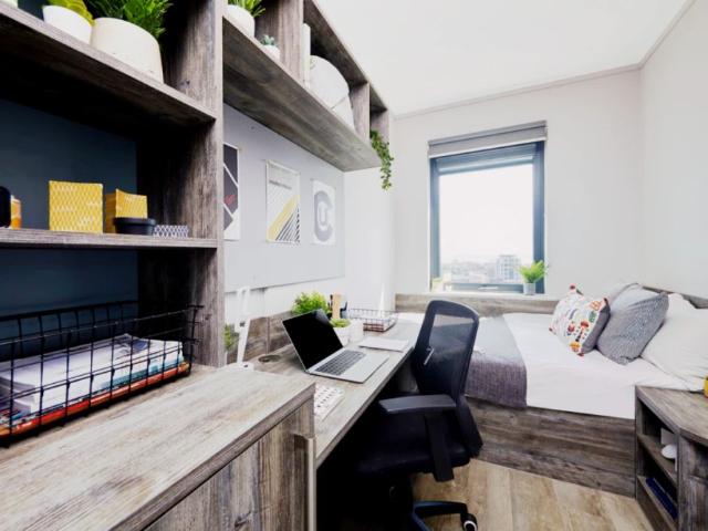 Room for rent in Somers Town, City Of Portsmouth