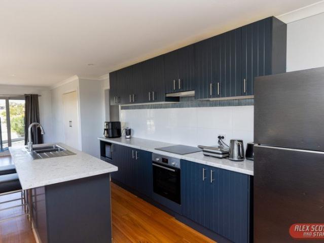 Apartment for sale in Coronet Bay, Victoria
