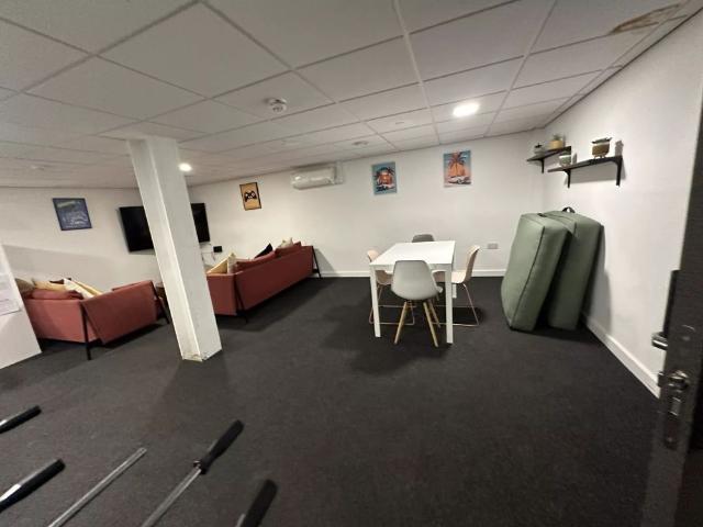 Room for rent in Haddon, East Midlands