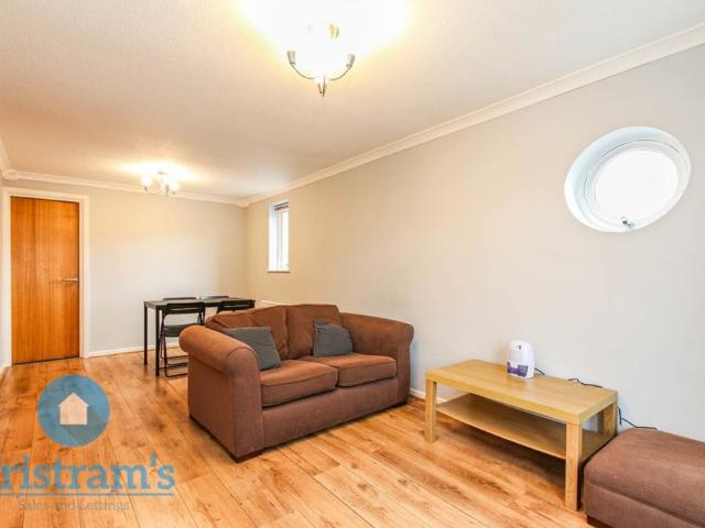 Room for rent in Haddon, East Midlands
