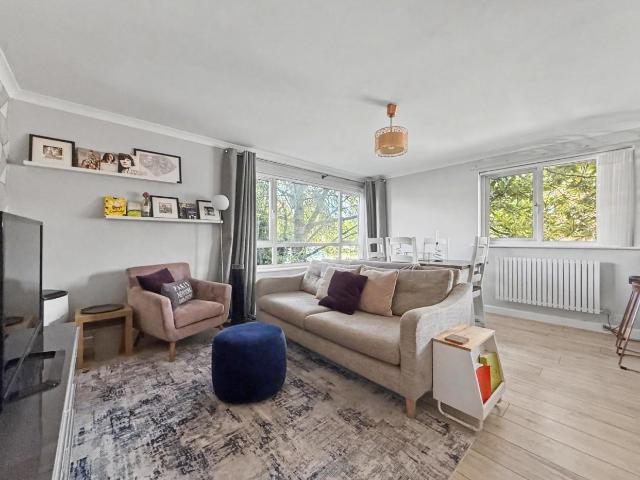 Apartment for rent in Clewer Village, Windsor