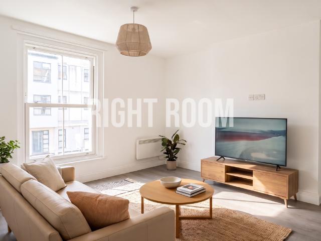 Apartment for rent in Eastern Docks, Southampton