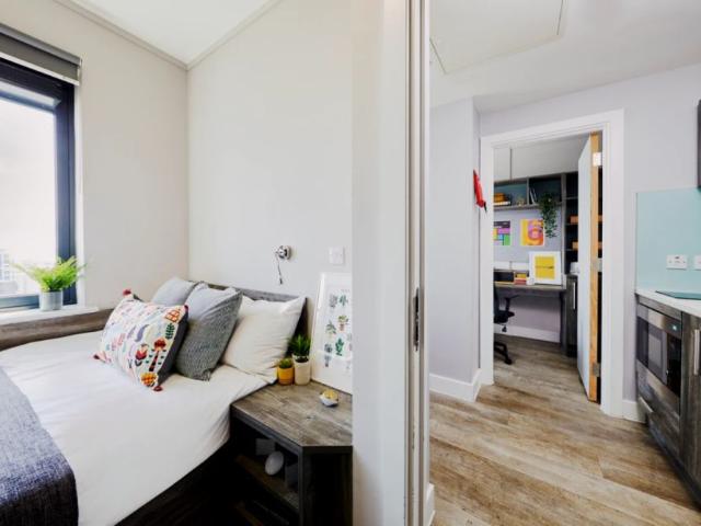 Room for rent in Somers Town, City Of Portsmouth